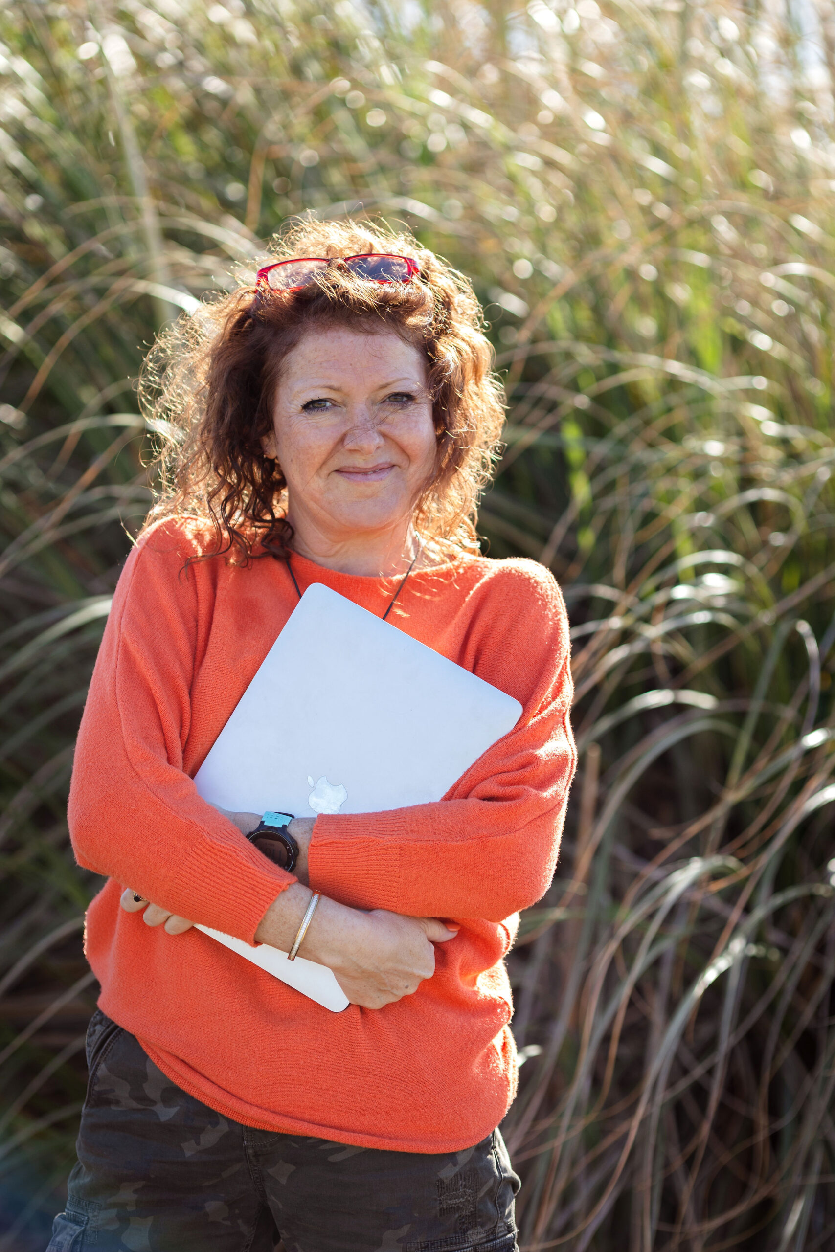 Lorraine out and about with her laptop
